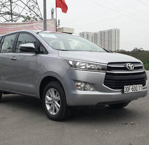 Cho thuê xe Innova 2017